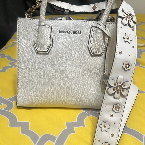 Michael kors handbag - Picture 6 of 8
